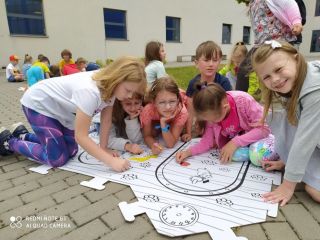 dzie%%C5%%84 pustej klasy 4